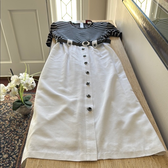 John Roberts Dresses & Skirts - John Roberts Size 10 White Ankle length dress